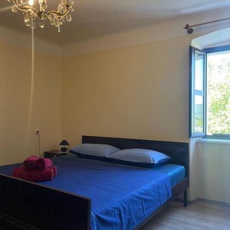 Crveni Apartman Cres Buitenkant foto