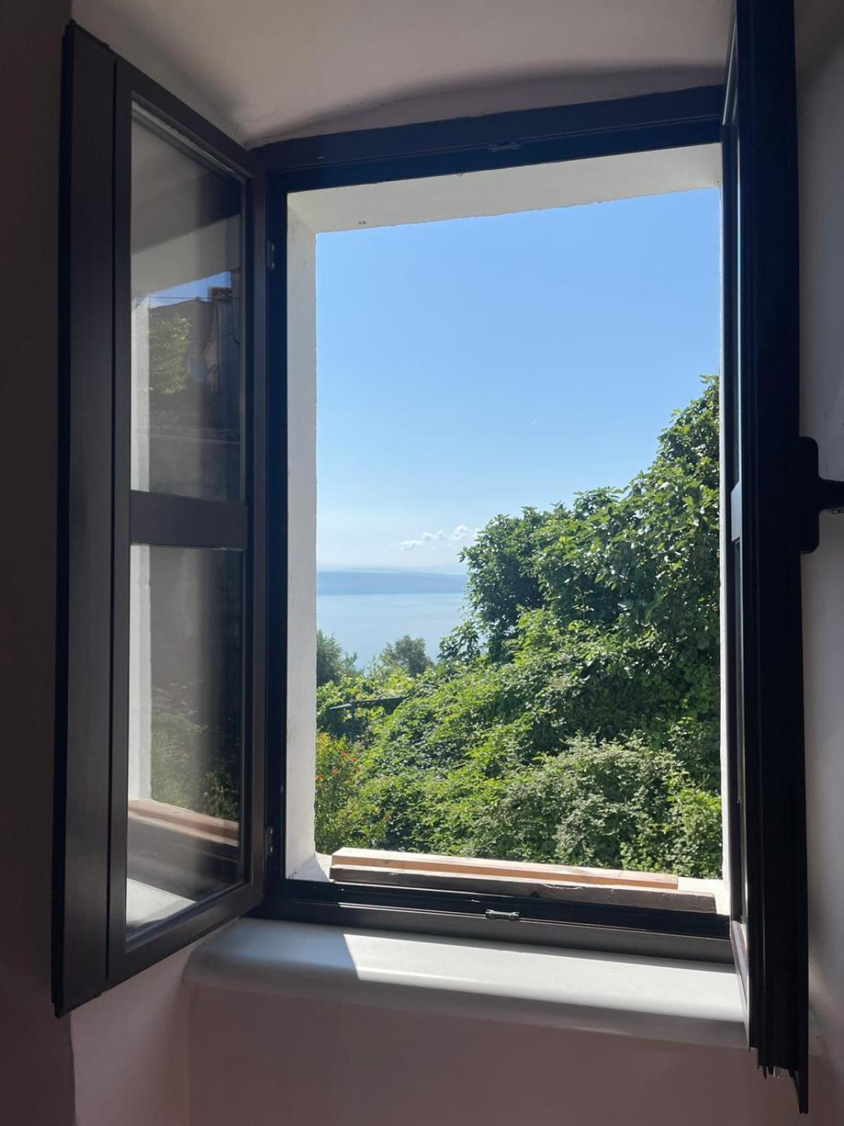 Crveni Apartman Cres Buitenkant foto