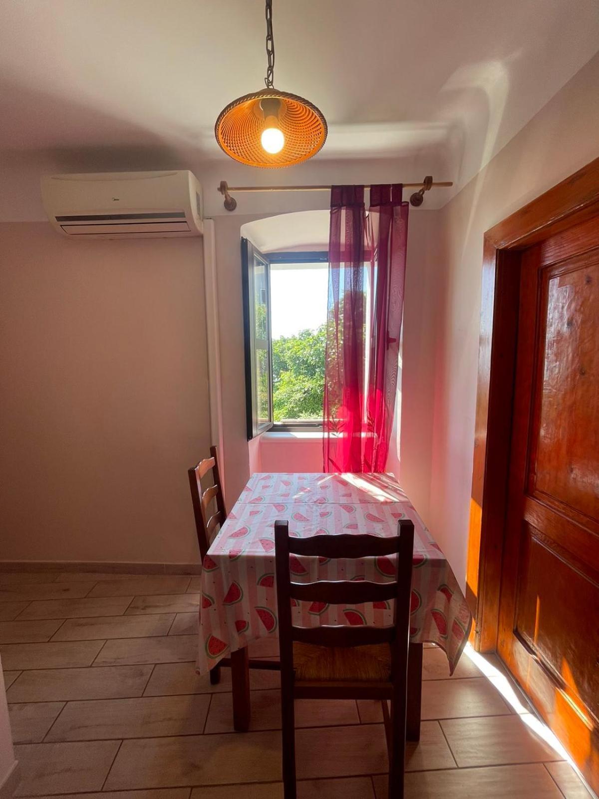 Crveni Apartman Cres Buitenkant foto